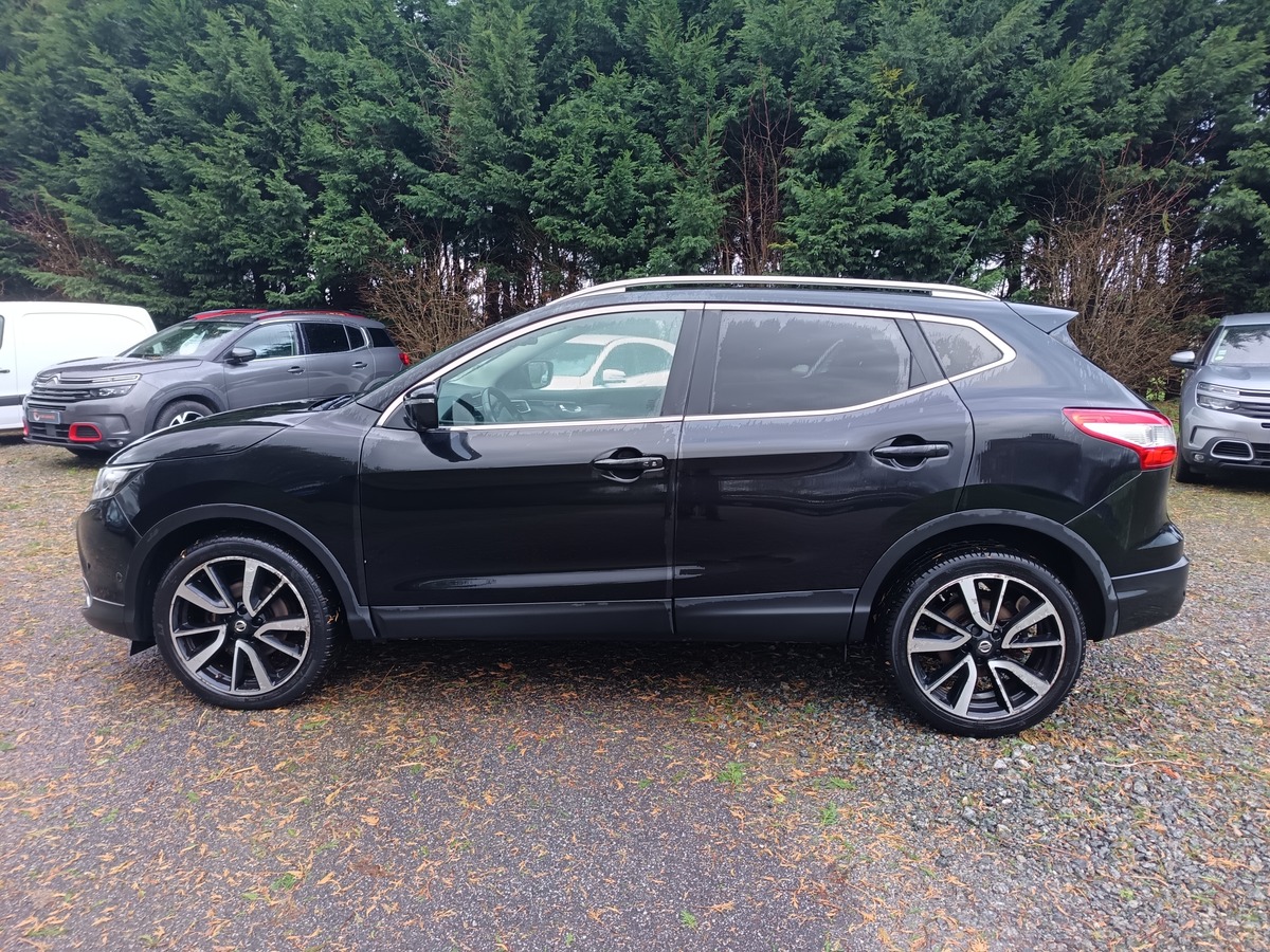 Nissan Qashqai 1.6l dci 130 ch teckna Roulant vendu en l'état / Crochet d'attelage