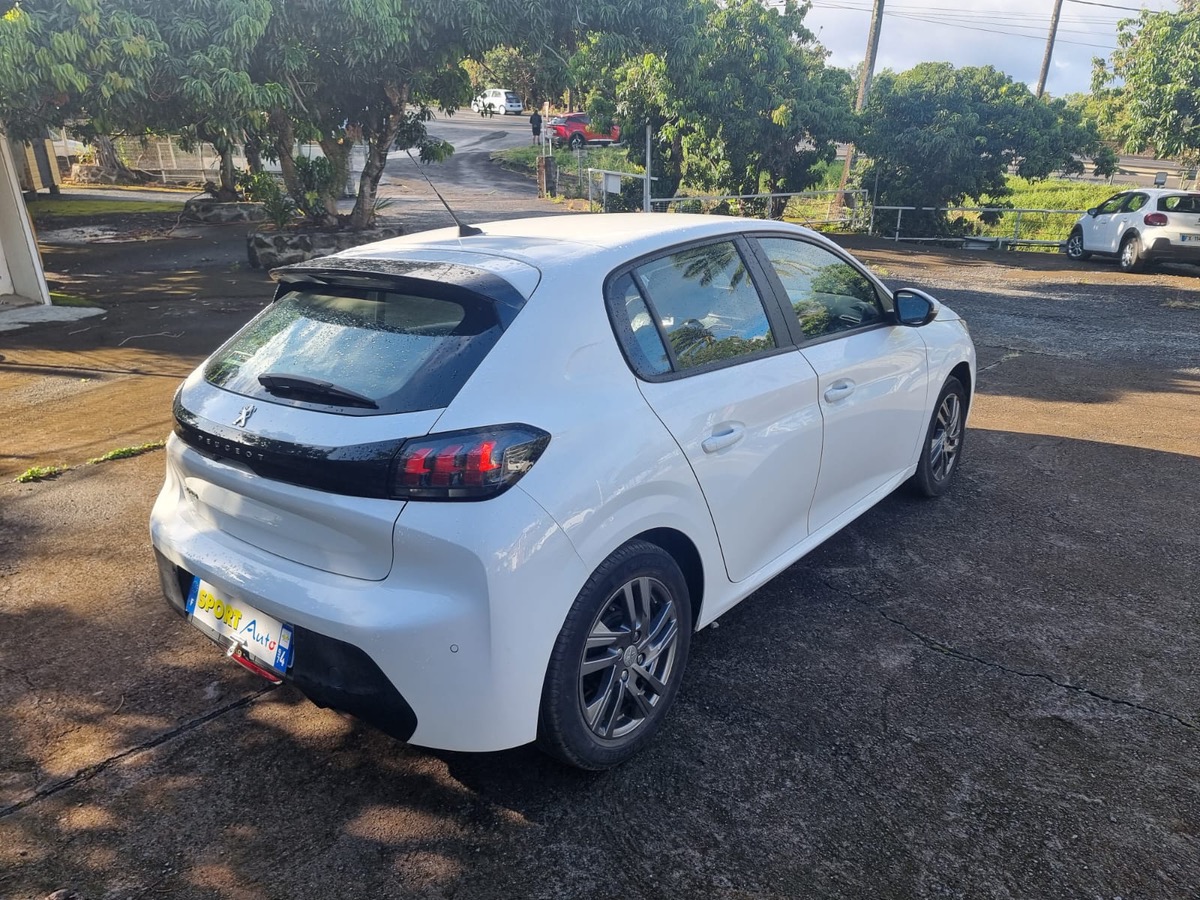 Peugeot 208 2021 29990KM SPORT AUTO 