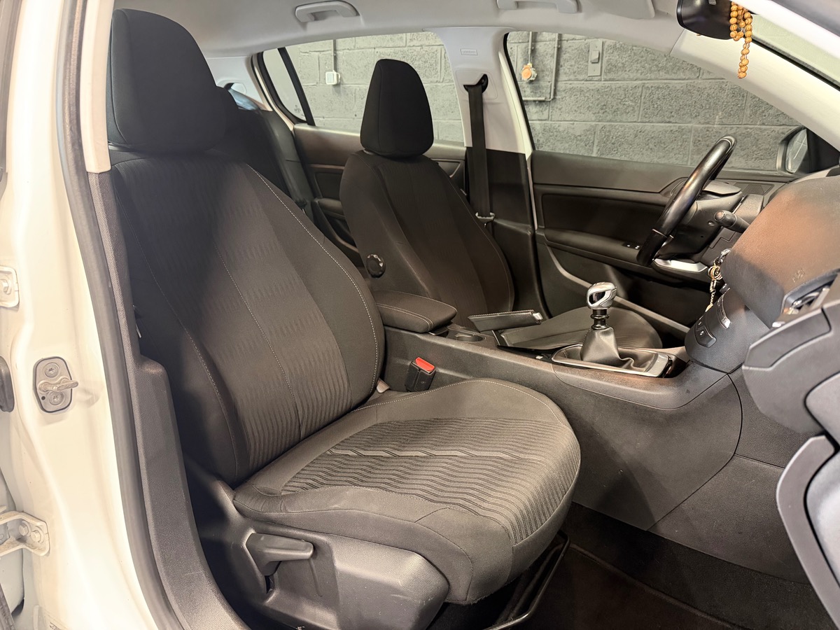 Peugeot 308 1.6 hdi 120ch Active Business