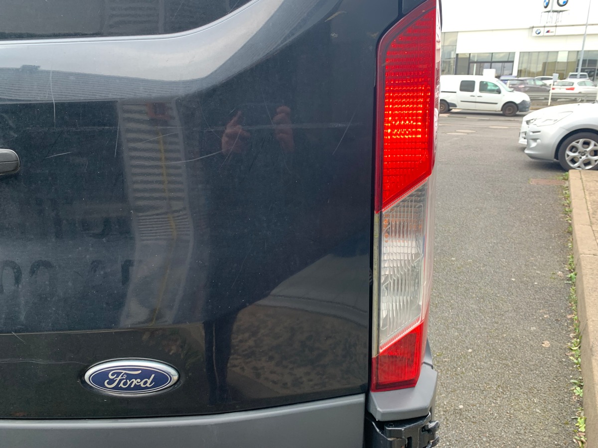 Ford TRANSIT 155 | Trend | Kit mains-libres Bluetooth | 1 Porte latérale coulissante | Climatisation