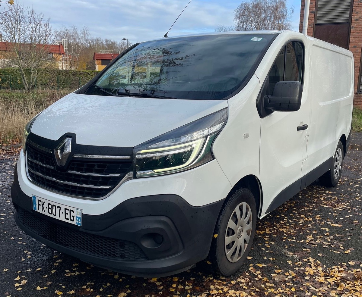 RENAULT Trafic Fg L1H1 1000 1.6 dCi 95ch Grand Confort E6