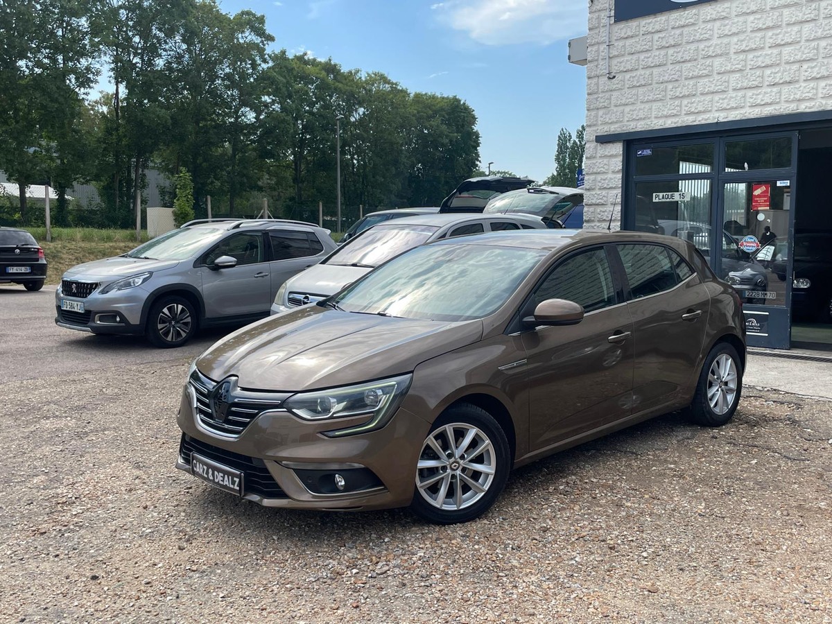 RENAULT Megane IV