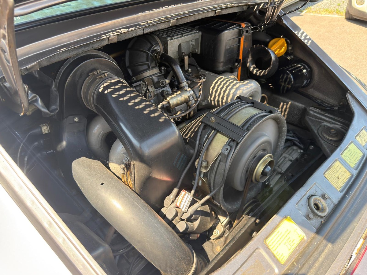 Porsche 911 SC 3.2 231ch Carrera