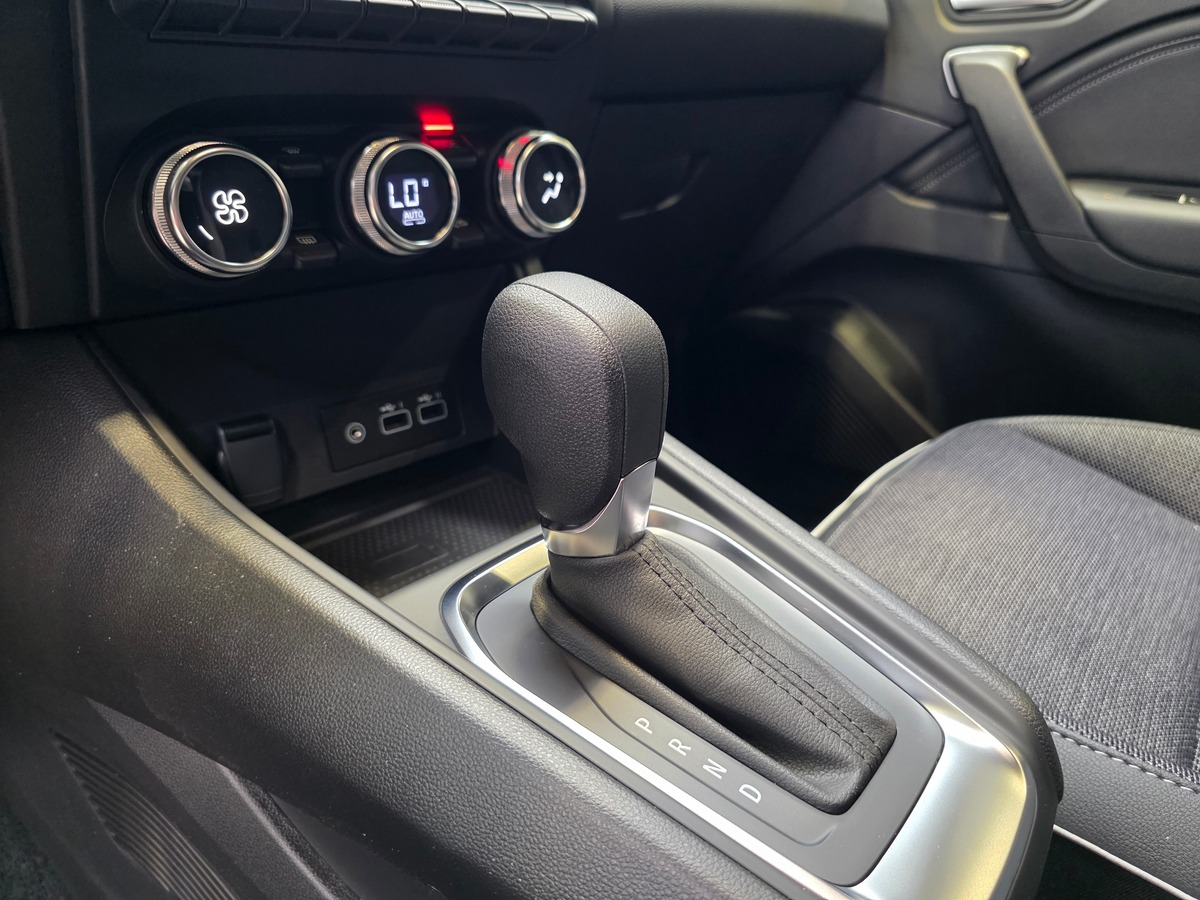 RENAULT Captur II 1.3 MILD HYBRID 140 EVOLUTION EDC // 5500KMS / CAMERA A