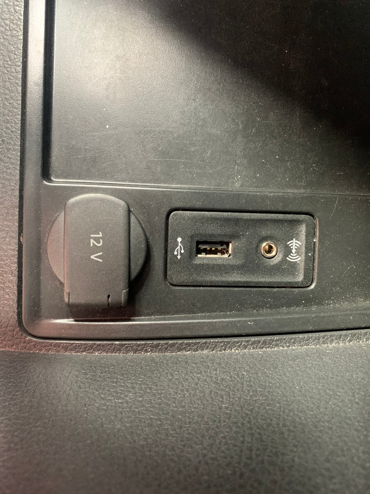 Volkswagen Caddy BUSINESS LINE TVA RECUPERABLE | Bluetooth | Régulateur de vitesse | Radar arriére