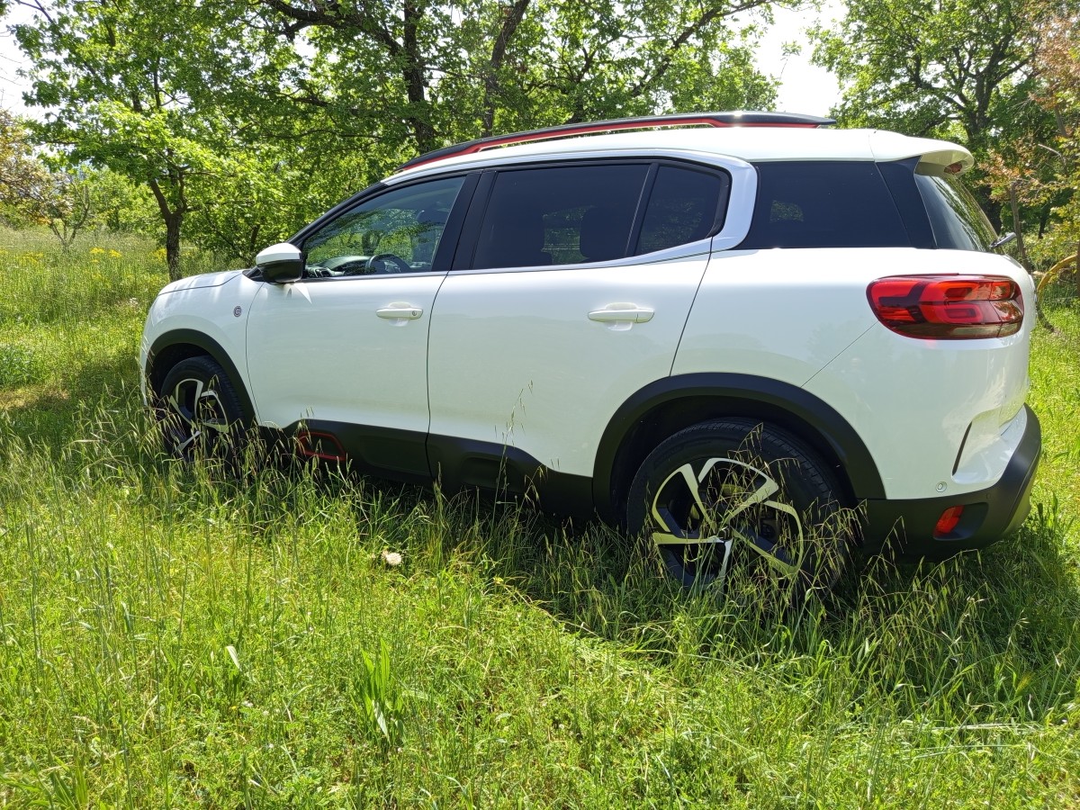 Citroën C5 Aircross 130 ch | C-series | Jantes Alu | Radar AV & AR | GPS Cartographique | Prise 12V.