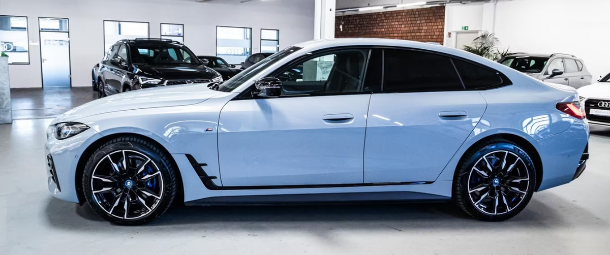 Bmw i4 M50 544ch xDrive GranCoupé Toit ouvrant Gris M Brooklyn