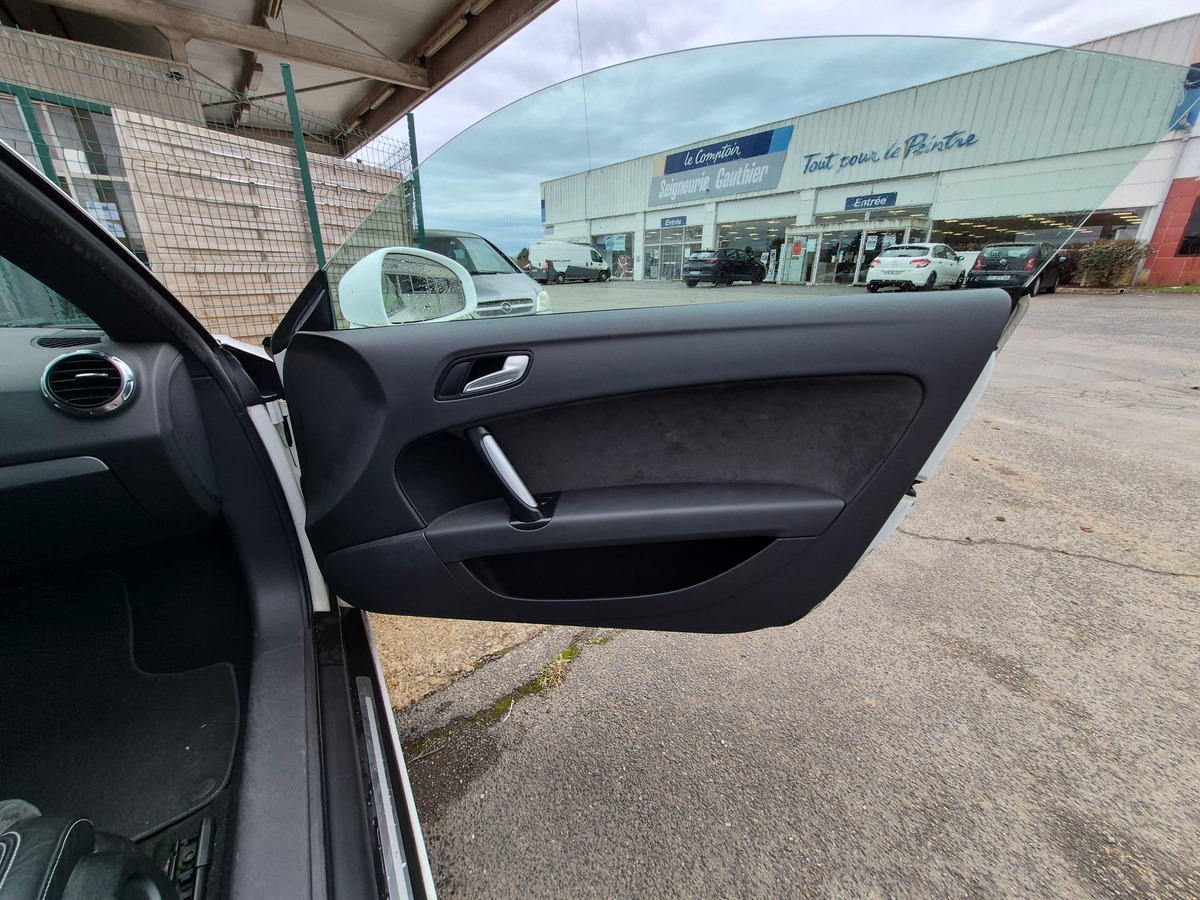 Audi TT 1.8 TFSI 160 S LINE