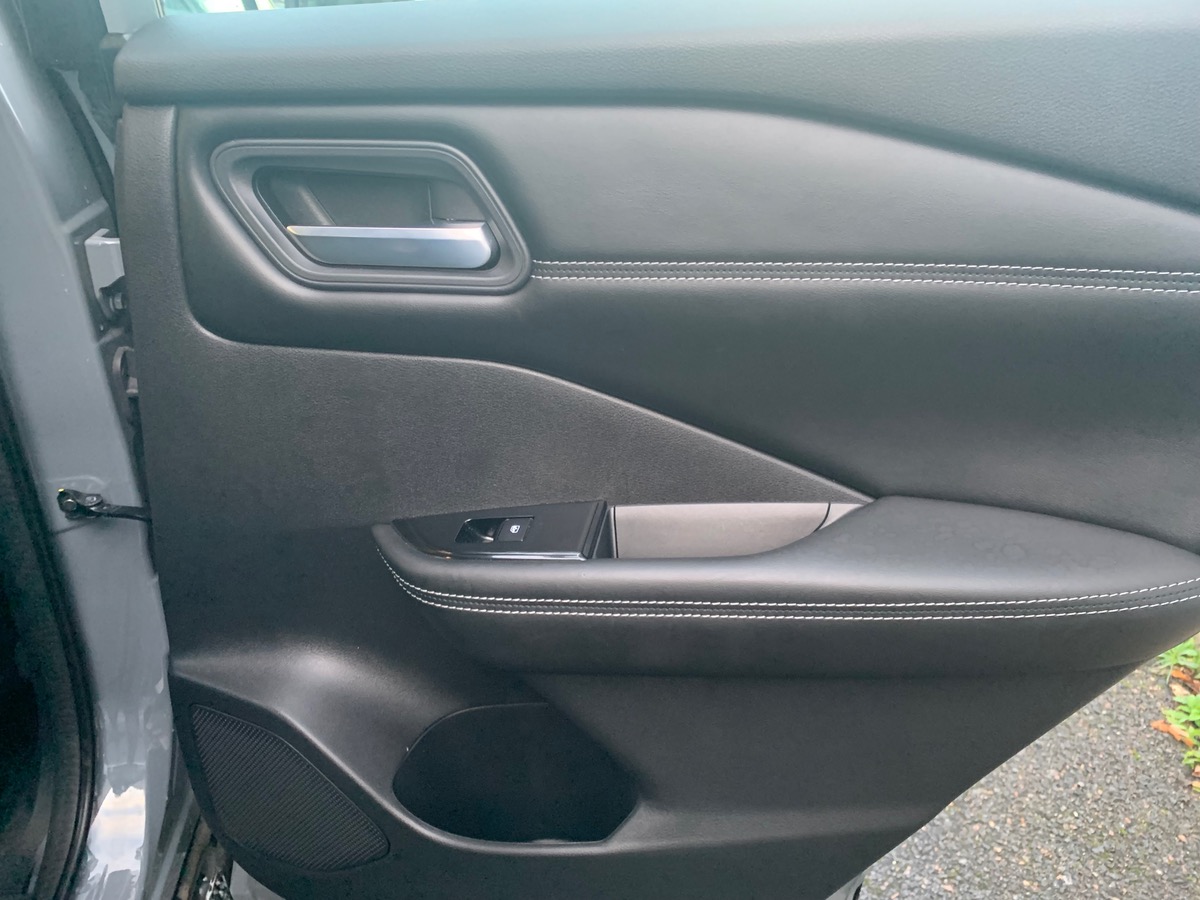 Nissan Qashqai 140 | BUSINESS EDITION | Caméra Recul | Entretien constructeur | Démarrage sans clé