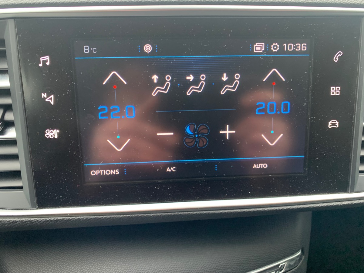 Peugeot 308 SW 130 ch | Allure | Régulateur vitesse | Mirror Screen | Attelage | Radars stationnement