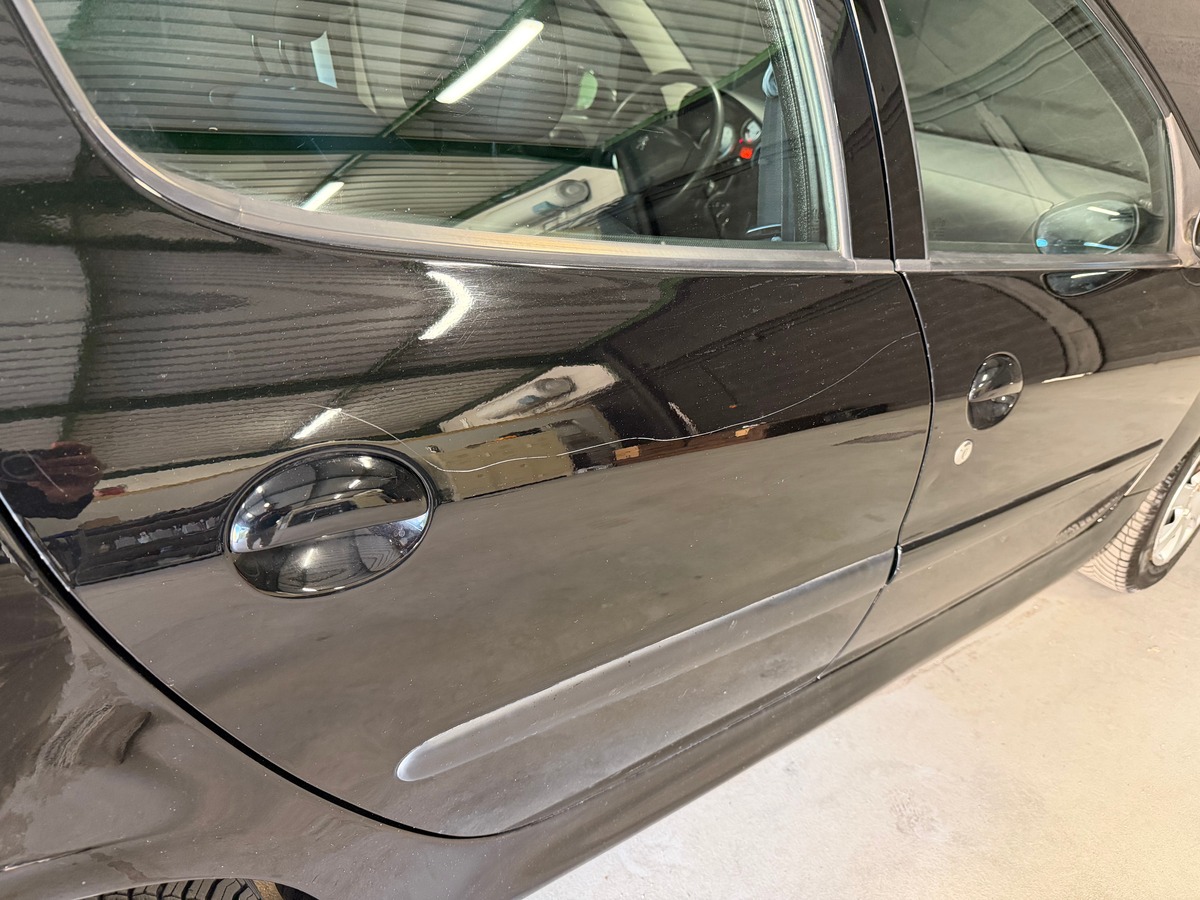 Peugeot 206 + 1.4 75ch 5 Portes Climatisation