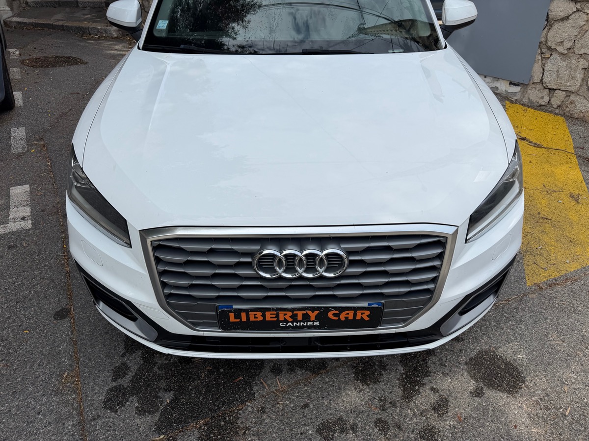 Audi Q2 TFSI 116 CV /  CarPlay / GPS / Boite Auto / Jantes / Sport Design