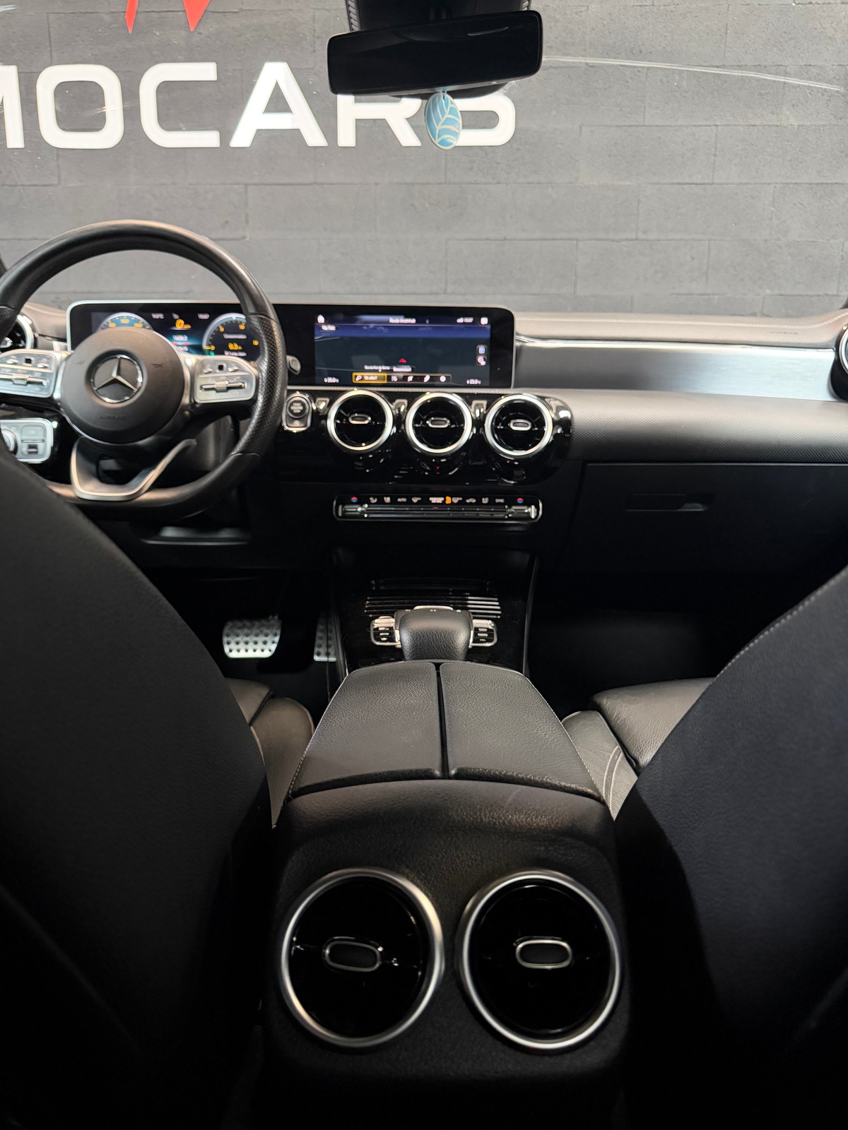 Mercedes Benz CLA 180D AMG LINE