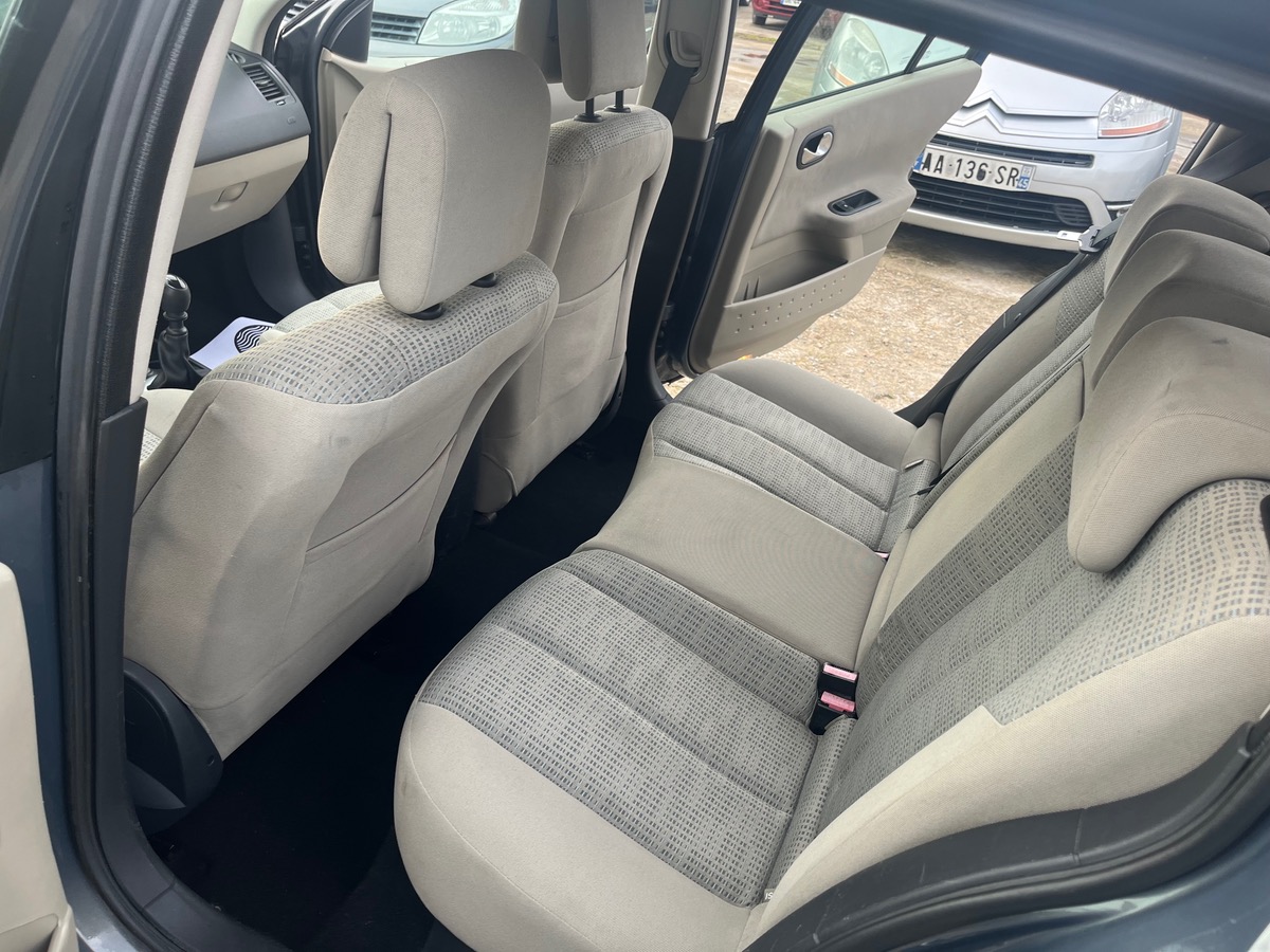 RENAULT Megane 1.9 dci 130ch 125696km