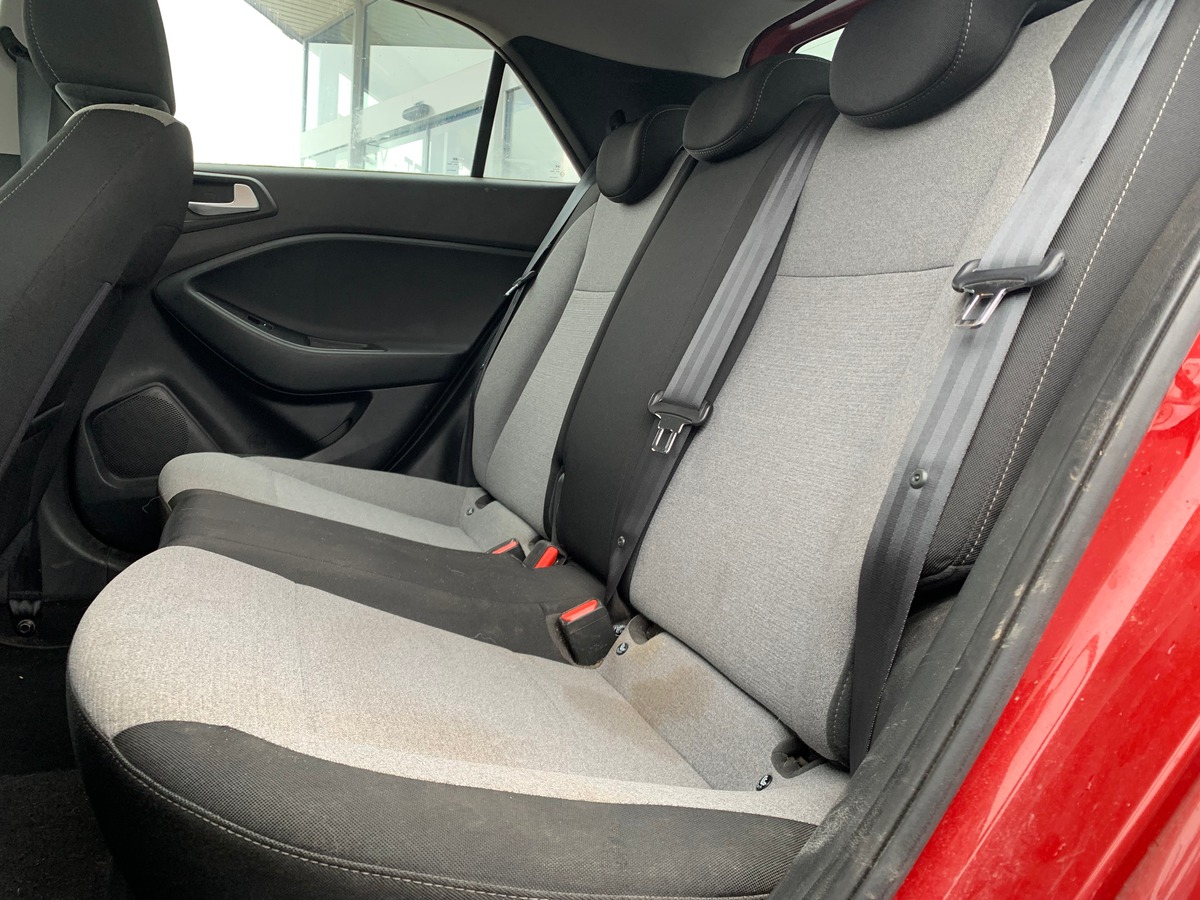 Hyundai i20 84 ch | Edition 1 | Régulateur de vitesse | Jantes Alu | Climatisation | Radar arriére