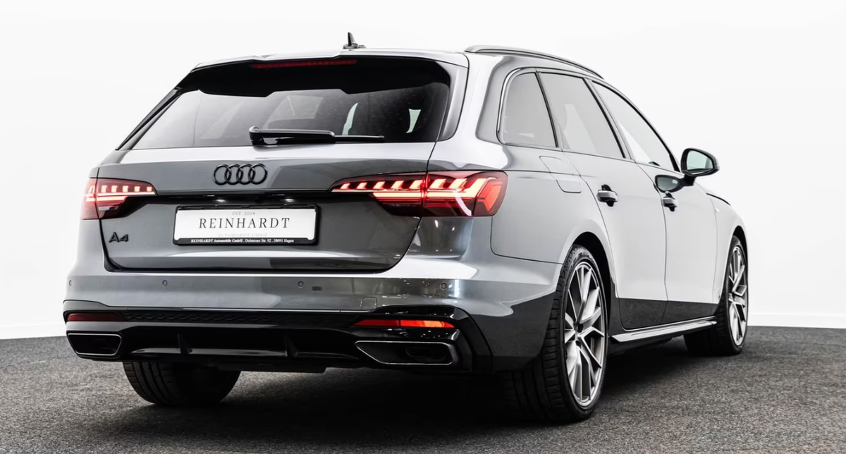 Audi A4 Avant V 40 TFSI 204ch S Line S tronic 7 Attelage Caméra Feux LED matrix