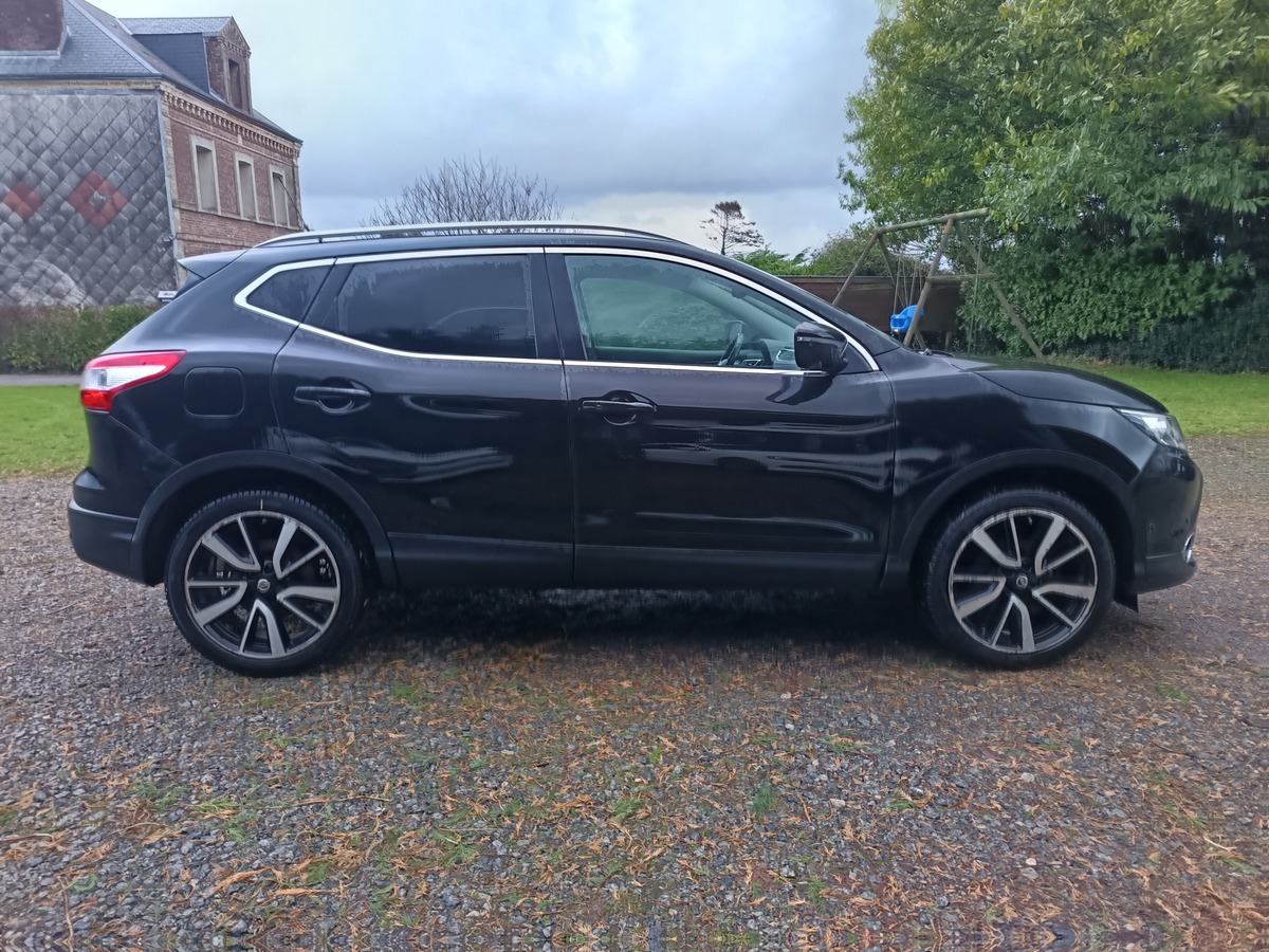 Nissan Qashqai 1.6l dci 130 ch teckna Roulant vendu en l'état / Crochet d'attelage