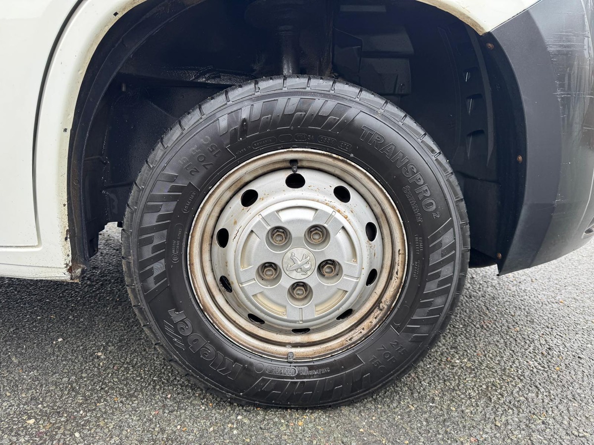 Peugeot Boxer 2.0 Blue-HDi 330 L1H1 Pro BlueHDi 110 - Révisé - Garantie