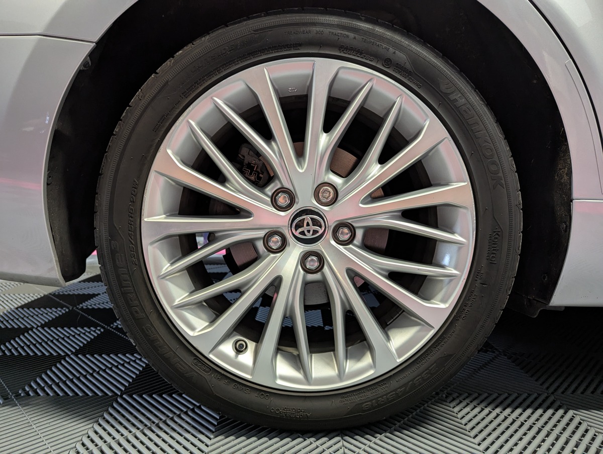 Toyota Camry 2.5 218h Design