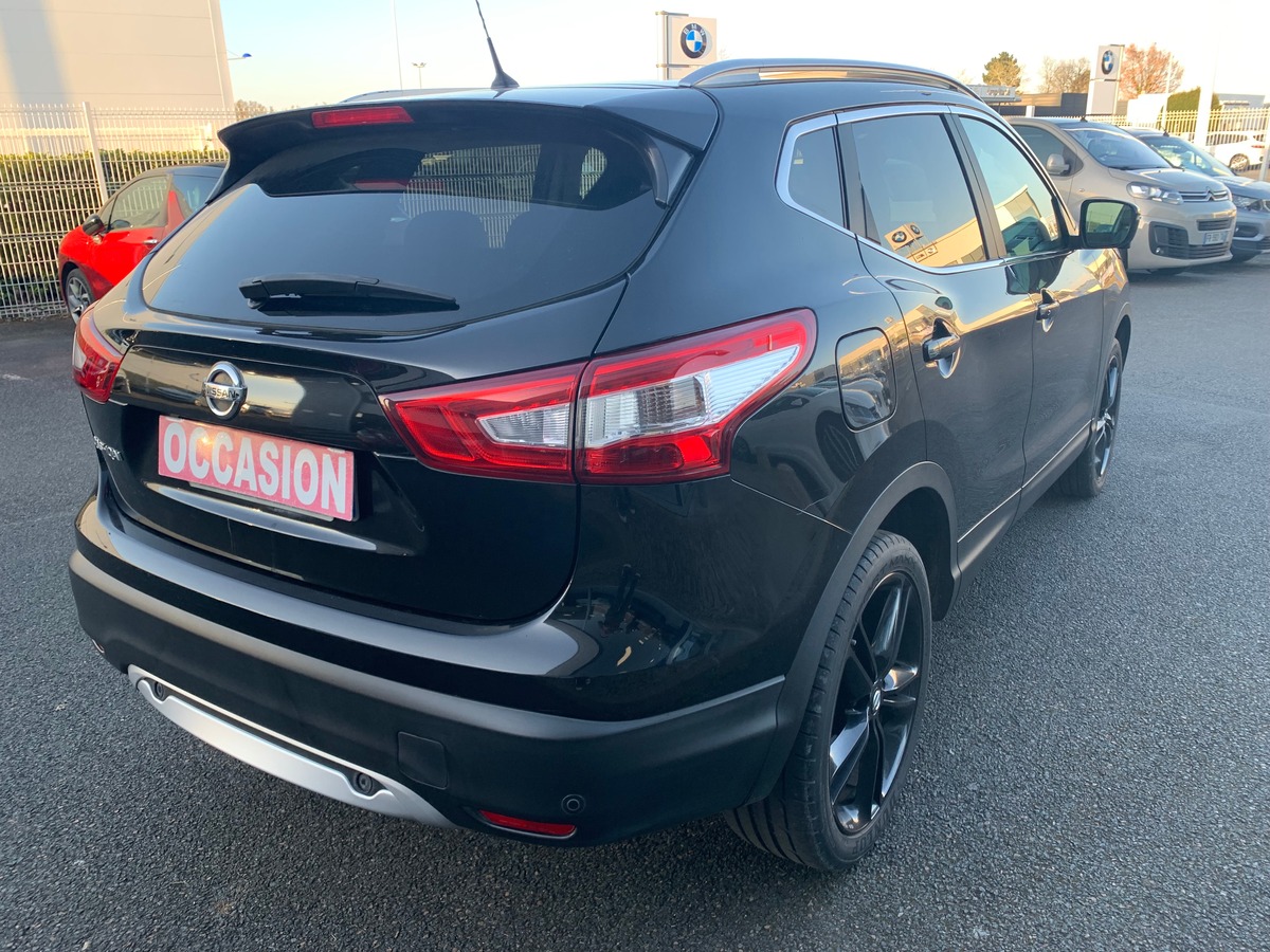 Nissan Qashqai 130 ch | Black edition | Caméra vue panoramique 360° | Toit panoramique | Jantes Alu