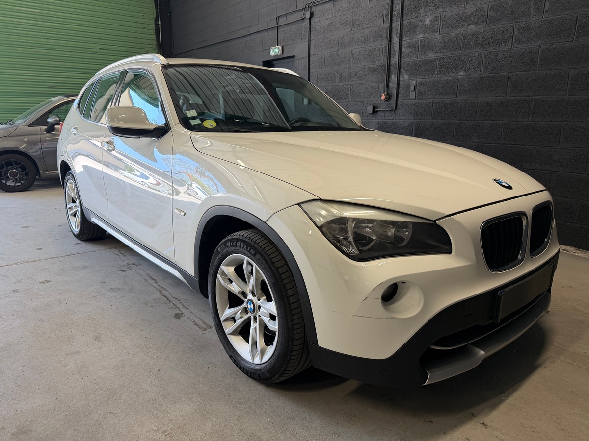Bmw X1 E84 xdrive18 2.0 143 CV / 1er Main / GPS / Radar de stationnement Av / Ar