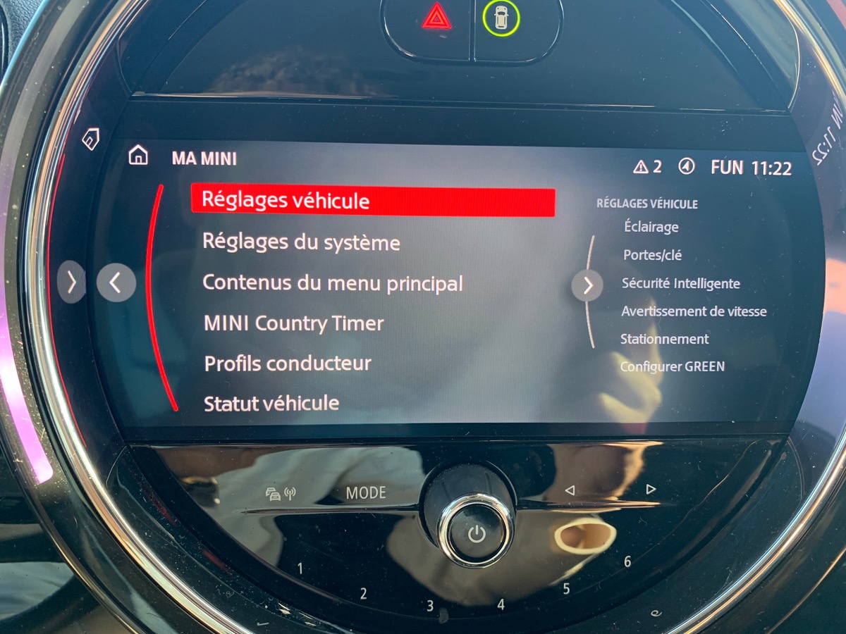 Mini Countryman 136 ch | Cooper Essential | Radars de stationnement avant / arrière | JA 18" design