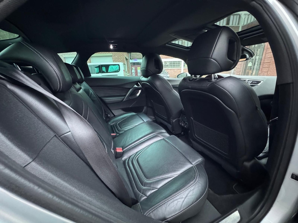Citroën DS5 1.6 e-HDi SoChic Boite automatique - Révisé - Garantie