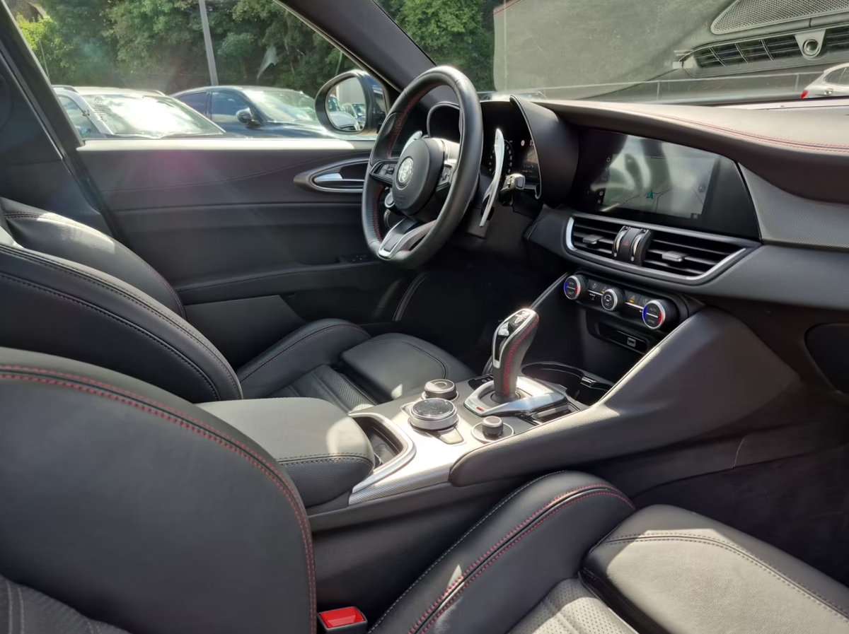 Alfa Romeo Giulia 2.0T 280ch Competizione Q4 AT8/Toit ouvrant/Harman-Kardon/Garantie 06/2028