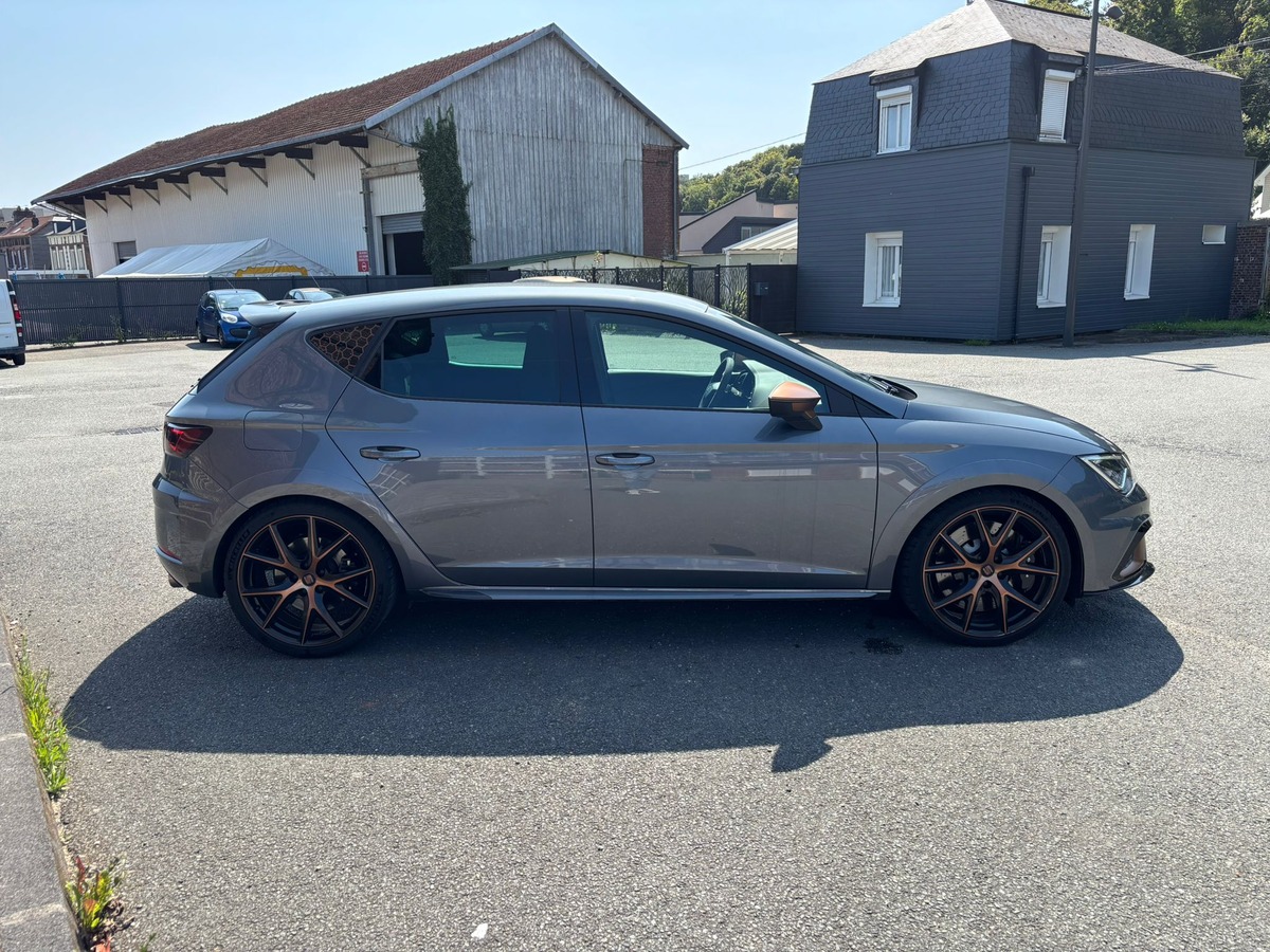 Seat CUPRA LEON R 2.0 TSI DSG6 - N°215/799 - Française