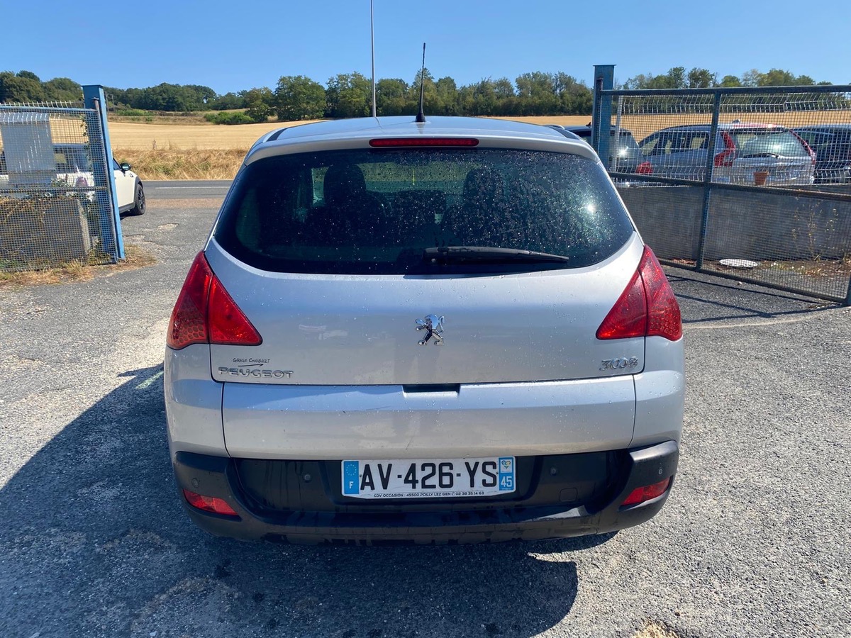 Peugeot 3008 1.6 hdi 112cv pack confort bon état 