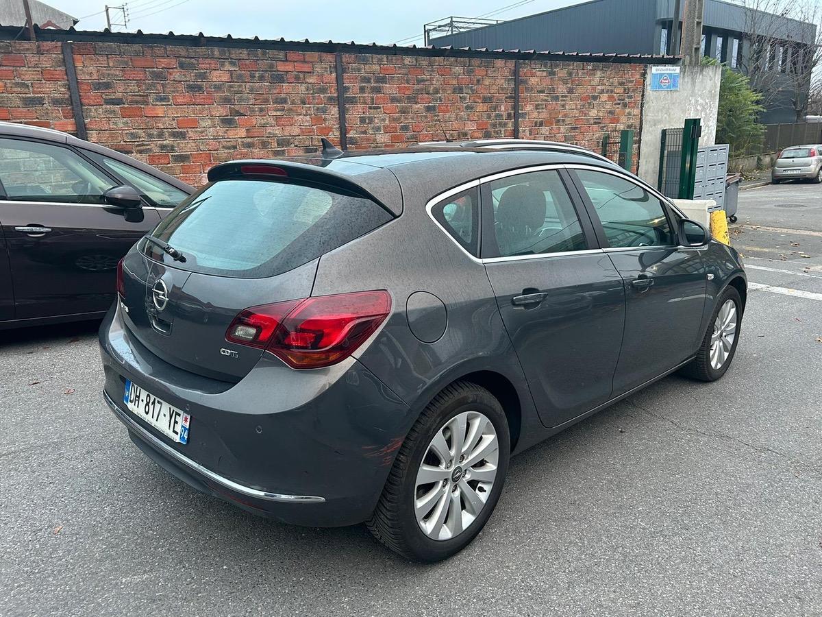 Opel Astra 1.6 CDTI 136 CV cosmo 1er main 4XSan frai CB