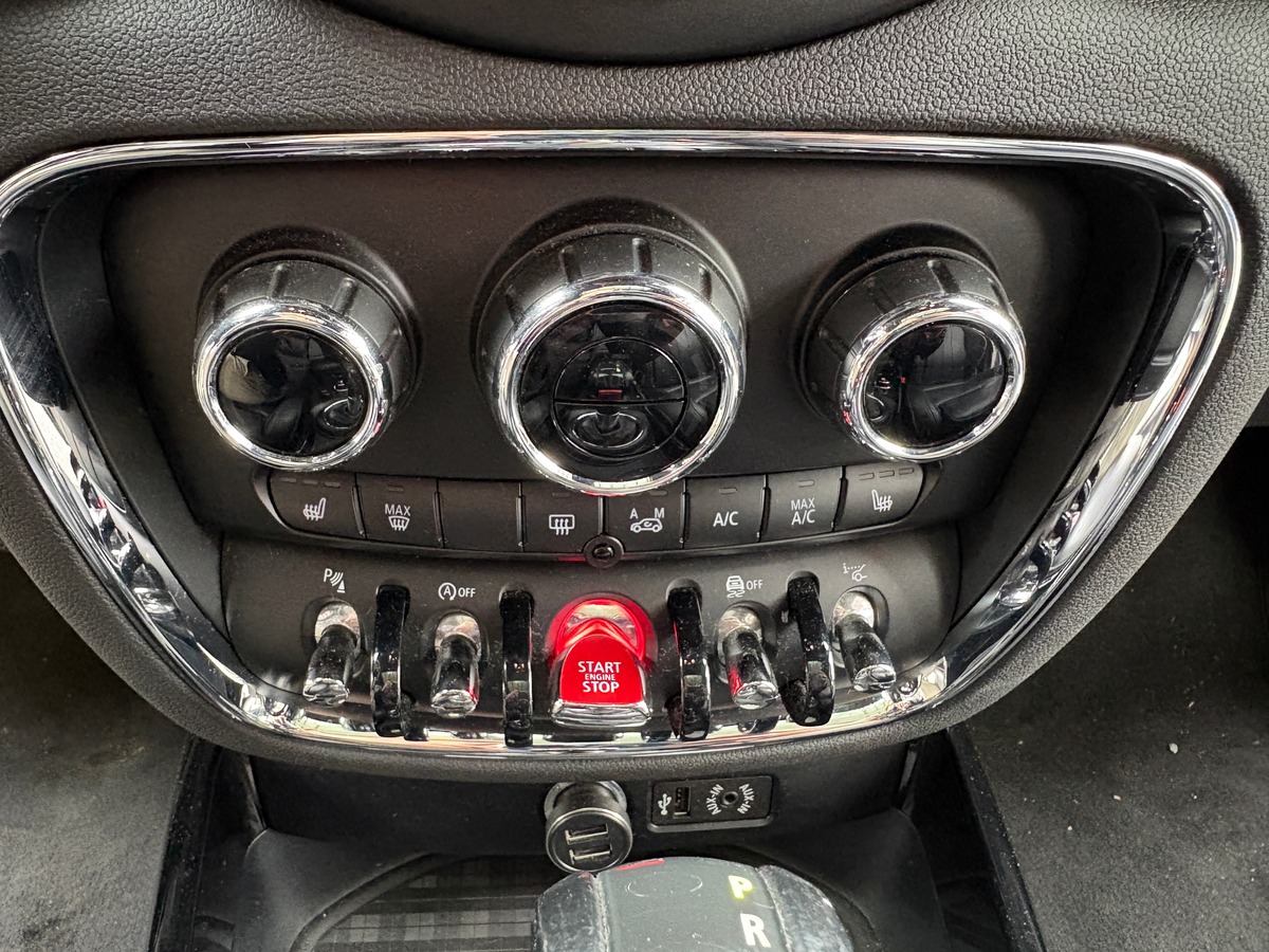 Mini Mini Clubman Cooper S 192ch BVA8 Finition Exquisite - ALL4