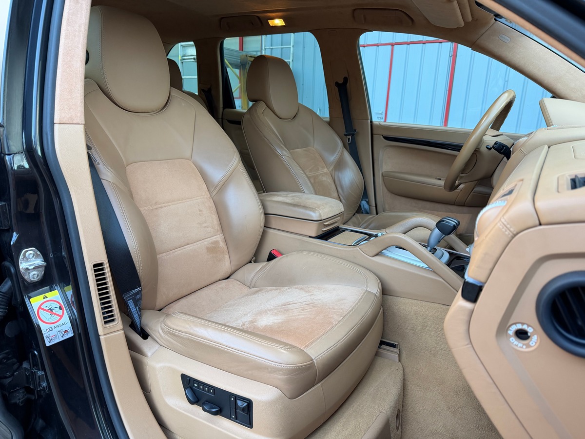 Porsche Cayenne GTS 4.8 V8 TIPTRONIC / TOIT OUVRANT / SIEGES AV CHAUFFANT / HAYON ELECTRIQUE