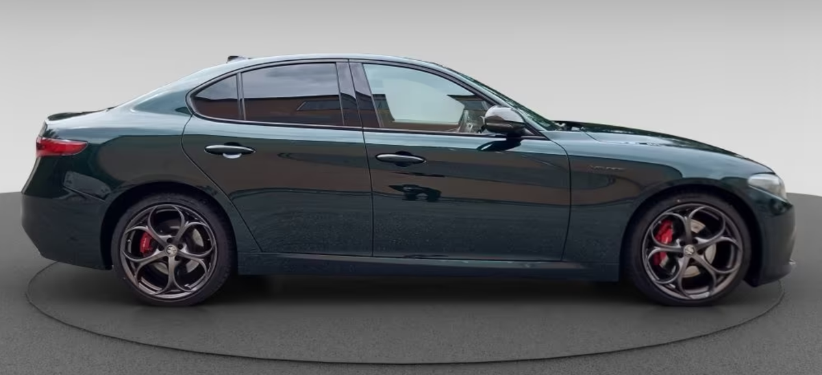 Alfa Romeo Giulia 2.0 TB 280ch Veloce Q4 AT8 Vert Visconti Toit ouvrant Harman-Kardon