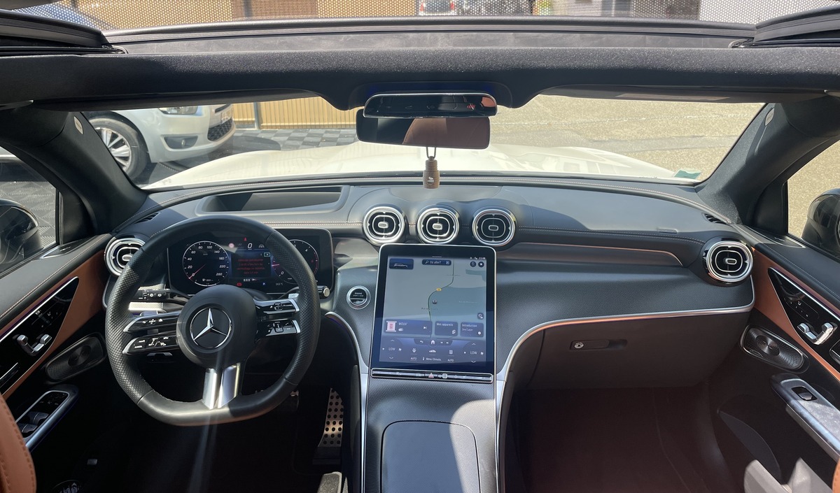 Mercedes-Benz Classe GLC 220D 2.0 197CV TVA RECUPERABLE-CARPLAY-TOIT OUVRANT-SIEGE CHAUFFANT-AMG LINE