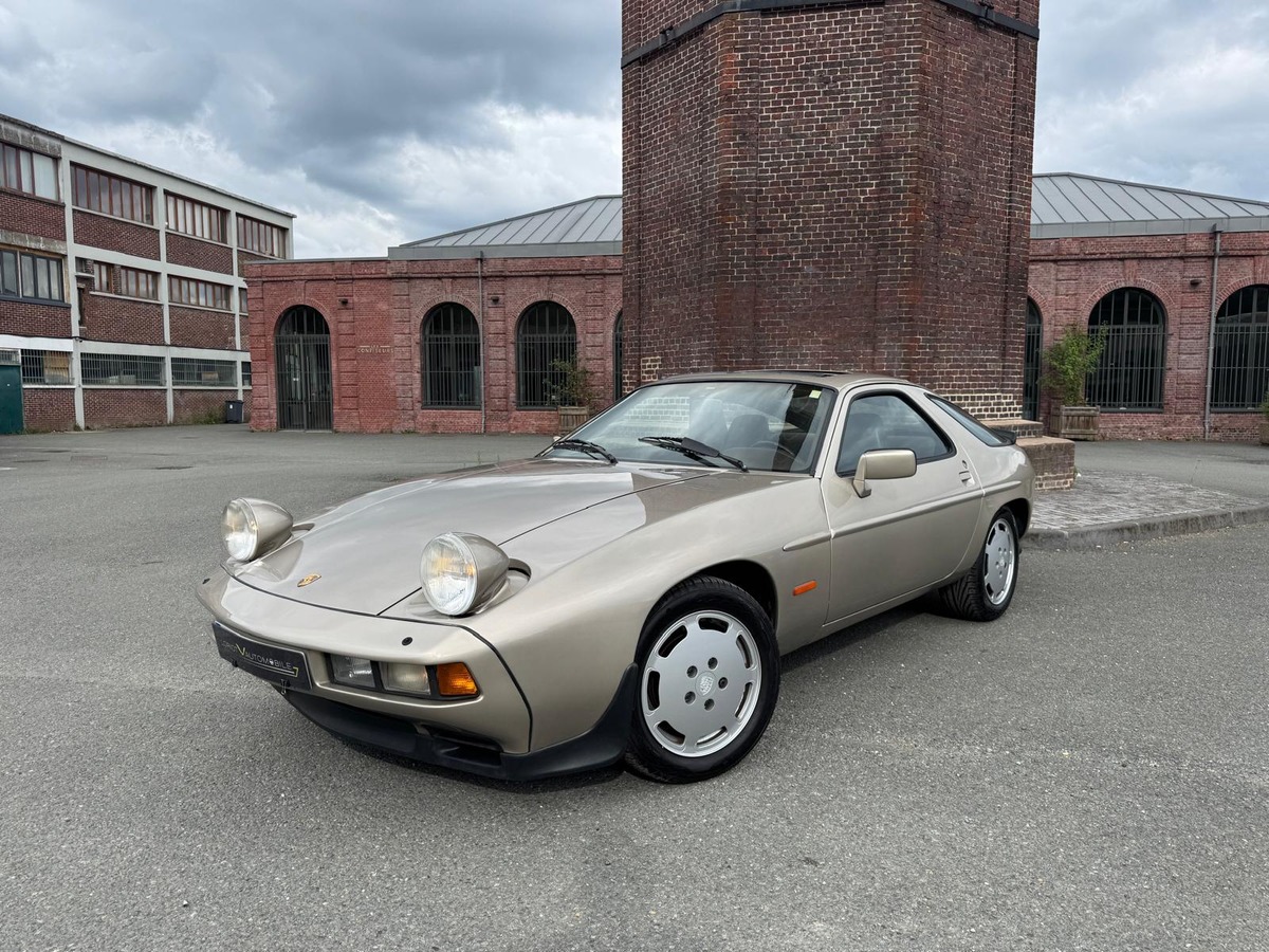 Porsche 928 S3 5.0 32soupapes 288
