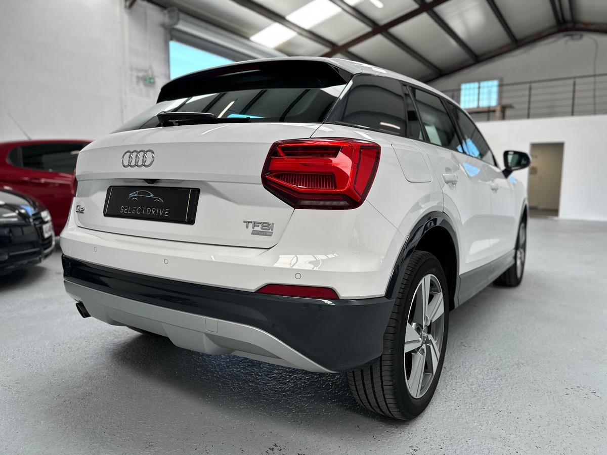 Audi Q2 1.0 TFSI (30 TFSI) 116cv DESIGN LUXE S TRONIC