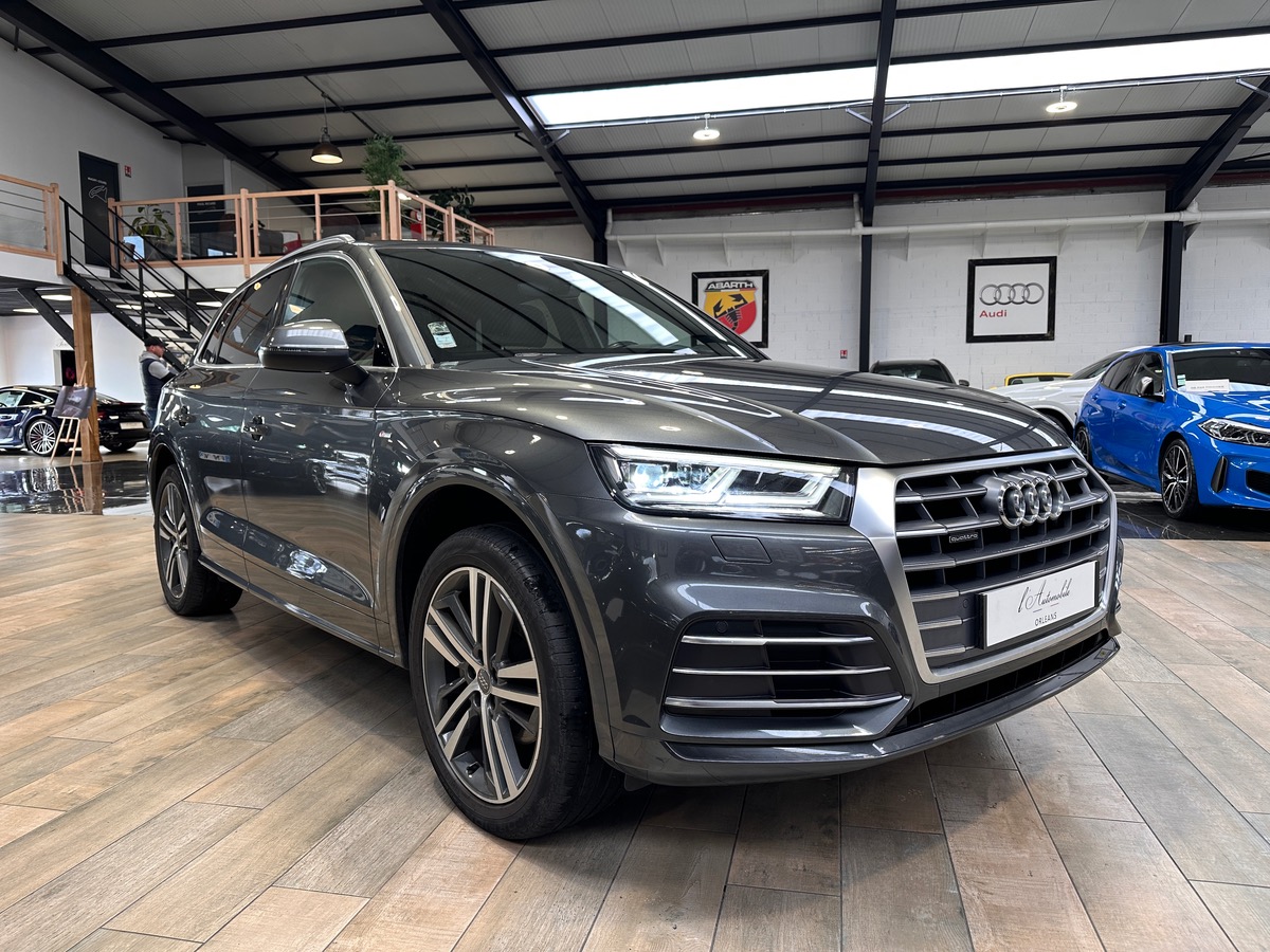 Audi Q5 40 TDI 190 cv S-Line Quattro S-Tronic7 - Attelage électrique - CarPlay