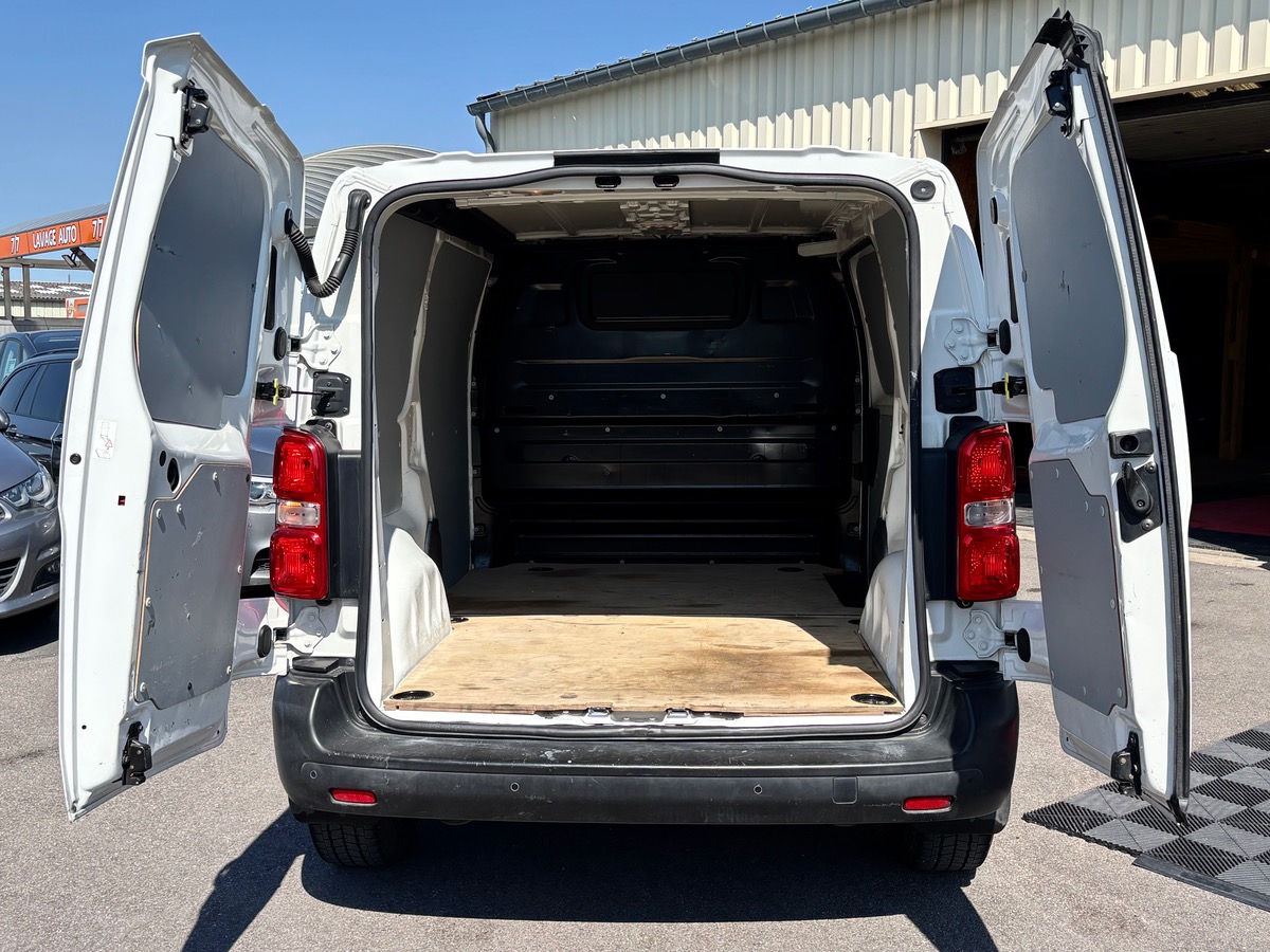 Peugeot Expert L2H1 2.0 120 BVM6 Premium Pack