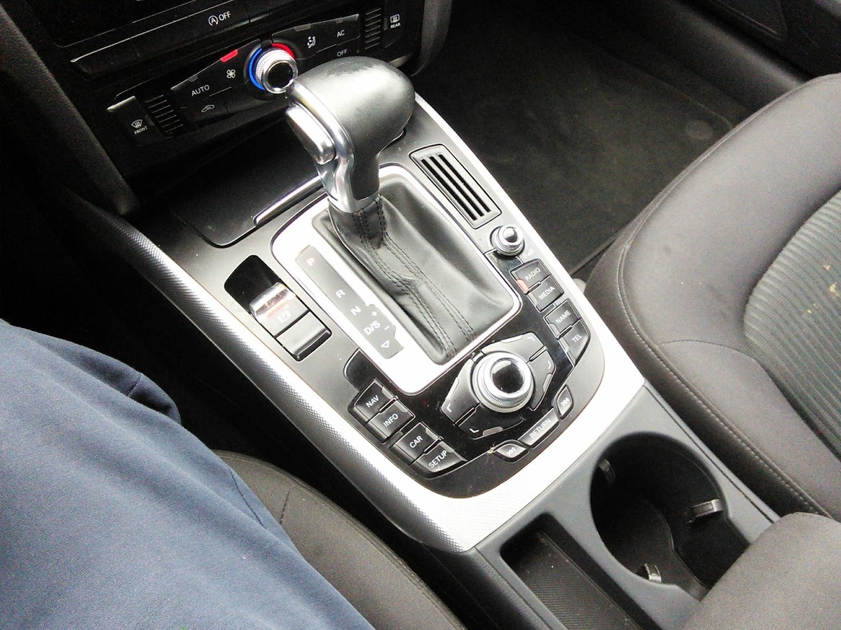 Audi A4 Avant Série 3 Phase 2 2.0 TDi  Multitronic 177 cv Boîte auto - FACTURES ENTRETIEN