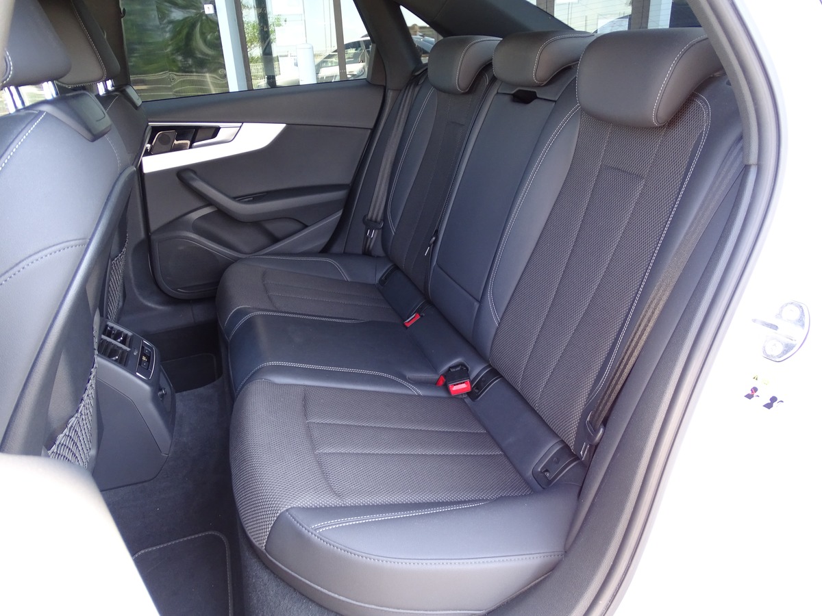 Audi A4 V (3) 35 TDI 163 Ch S-LINE S-TRONIC PACK  BRILLANCE  NOIR AUDI EXCLUSIVE