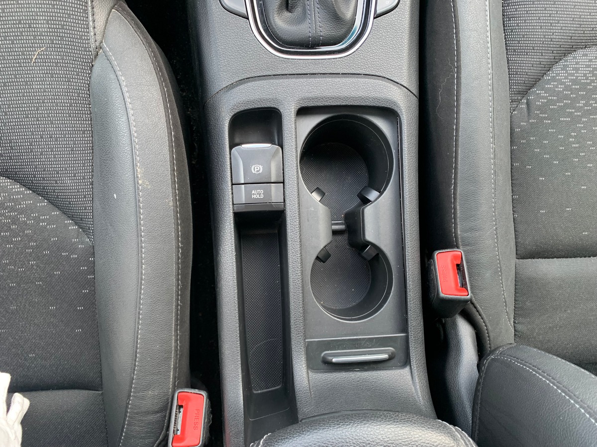 Hyundai i30 140 | Creative | Caméra recul | GPS | Siège électrique | Régulateur | Roue de secours