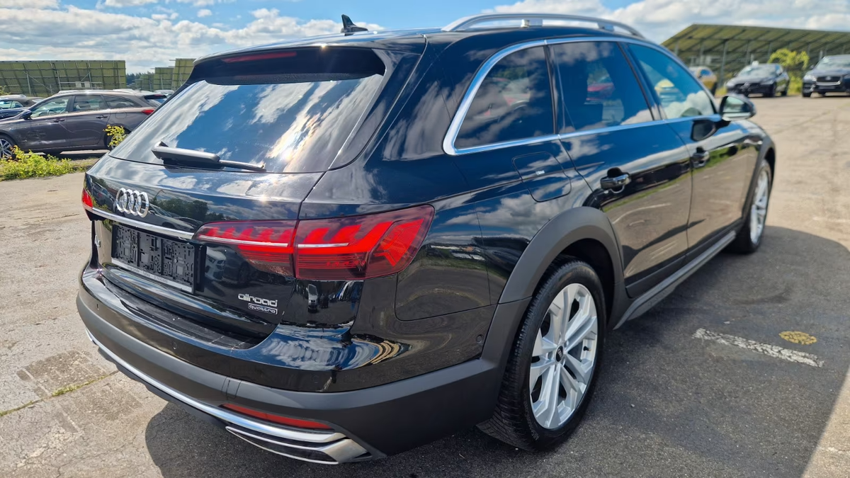 Audi A4 Allroad 40 TDI 204ch Avus quattro S tronic 7/Attelage/Caméra 360