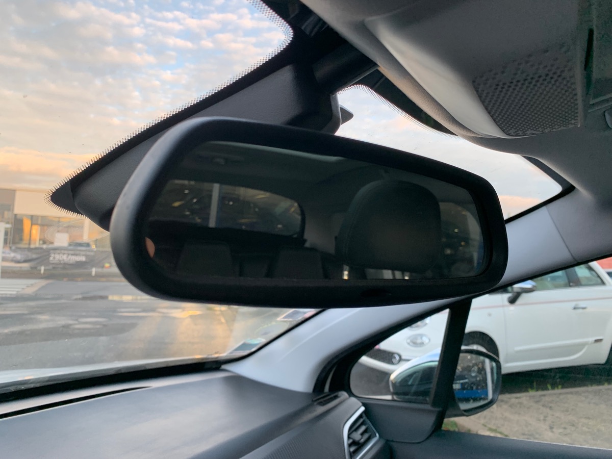 Peugeot 2008 120 ch | Crossway | Caméra de recul | Toit panoramique | GPS | Grip control