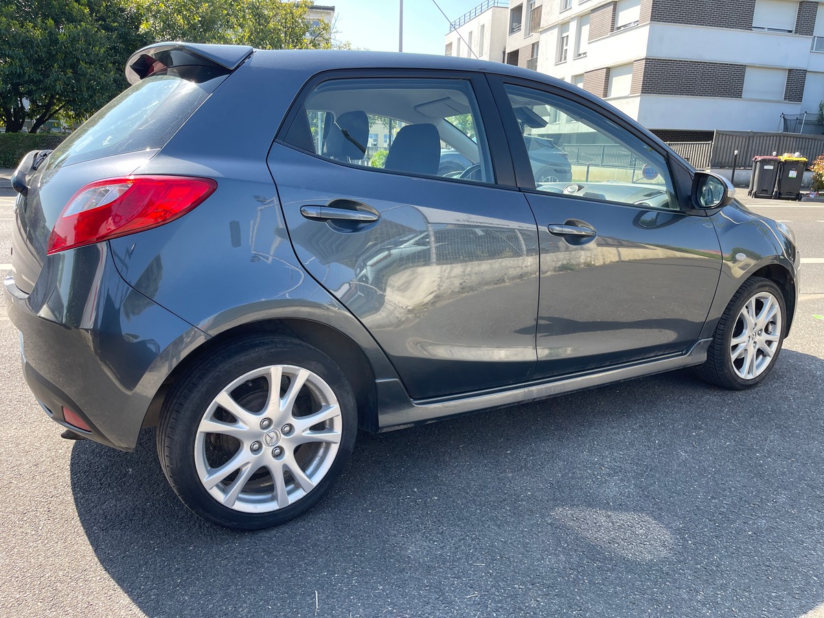 Mazda Mazda 2 1.4 MZ-CD 68 ELEGANCE 5P
