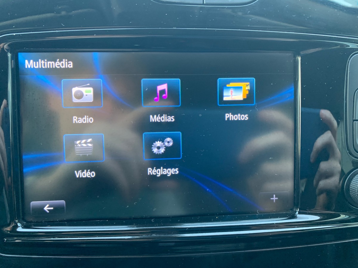 RENAULT Captur 90 ch | Intens | Régulateur vitesse | GPS |  Radars avant arriére | Distribution OK