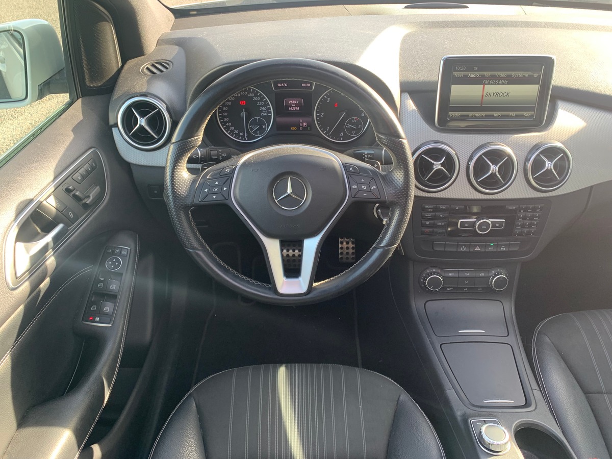 Mercedes-Benz Classe B 136 | Sport | Toit panoramique | Caméra recul | Régulateur | GPS | Attelage