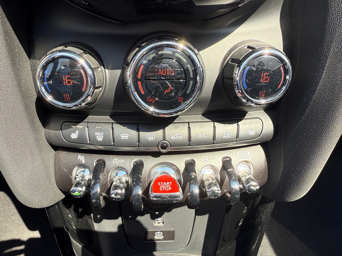 Mini Cooper Cabriolet JOHN COOPER WORKS 231 Ch BVM Edition ULTIMATE, Suivi Complet Mini