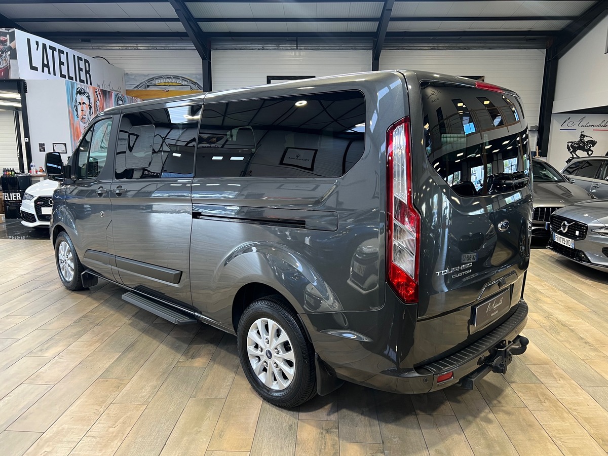 Ford Tourneo Custom L2H1 2.0 TDCI ECOBLUE 170 TITANIUM 9 PLACES MINIBUS
