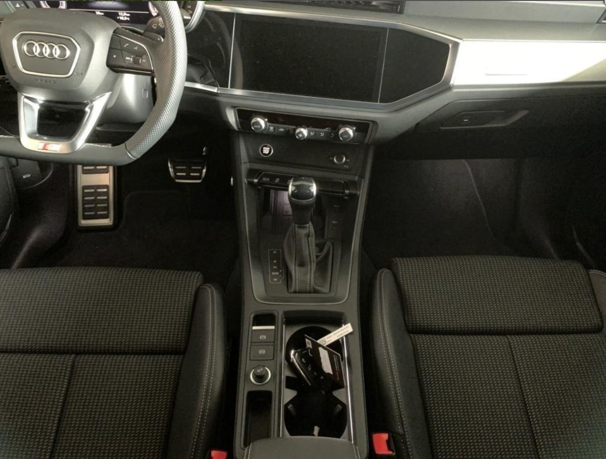 Audi Q3 35 TDI 150 CH S TRONIC 7 S LINE